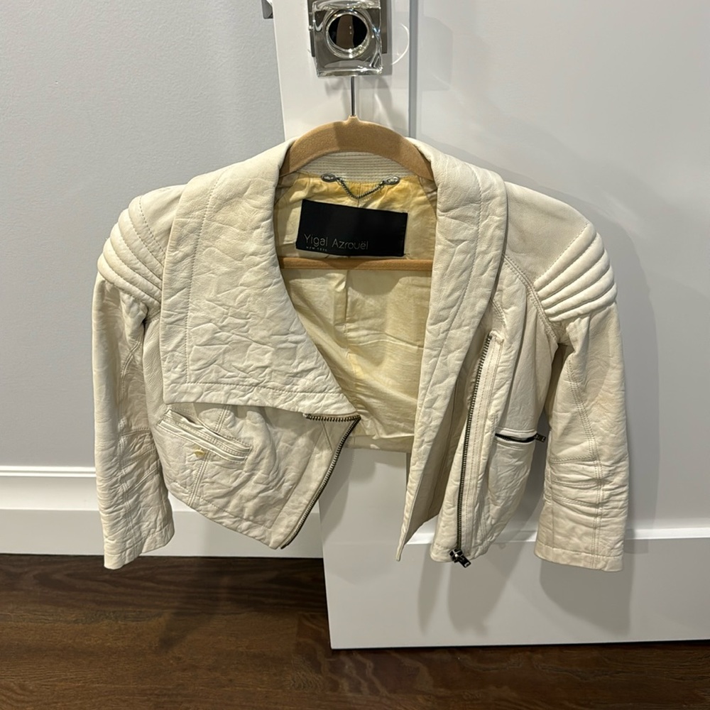 Yigal Azrouel jacket 100% leather cropped size 2 as shown